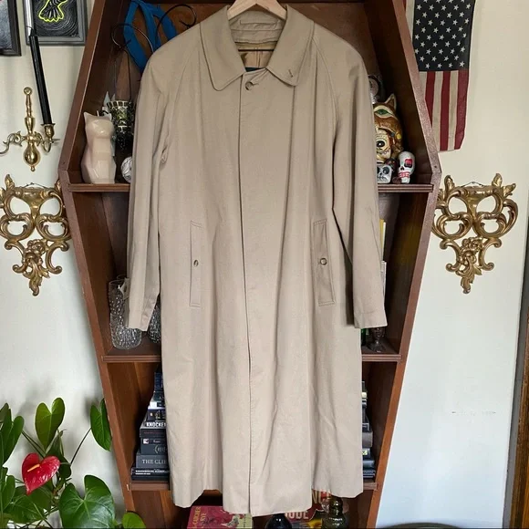 Vintage Burberry Rain Trench Coat Women’s Oversized Medium or Large Men’s Medium